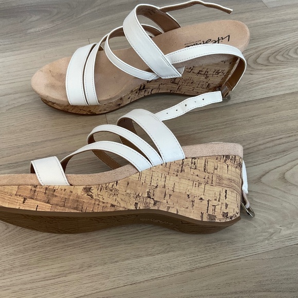 Life Stride Soft System sandals, white, buckle, wedge - Picture 1 of 12